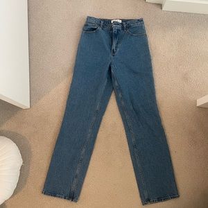 Abercrombie Ultra High Rise 90s Straight Jean (27 Regular)